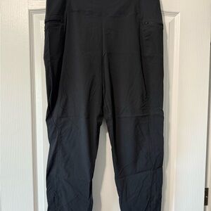 Mountain Hardwear Woman’s Dynama Ankle Pant. XL long 26 inch inseam.